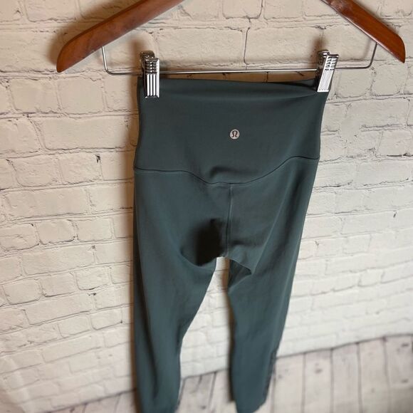 Lululemon Barrys Green Full Length Leggings Size 2 - Picture 7 of 9